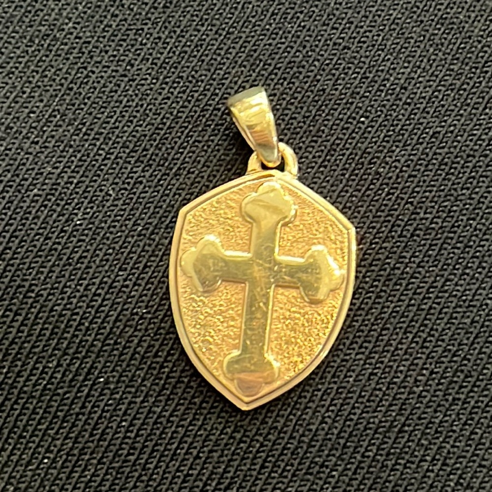 James Avery 14k gold Fear not shield cross